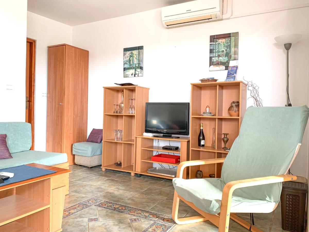 Apartmani Sincic Pola Esterno foto